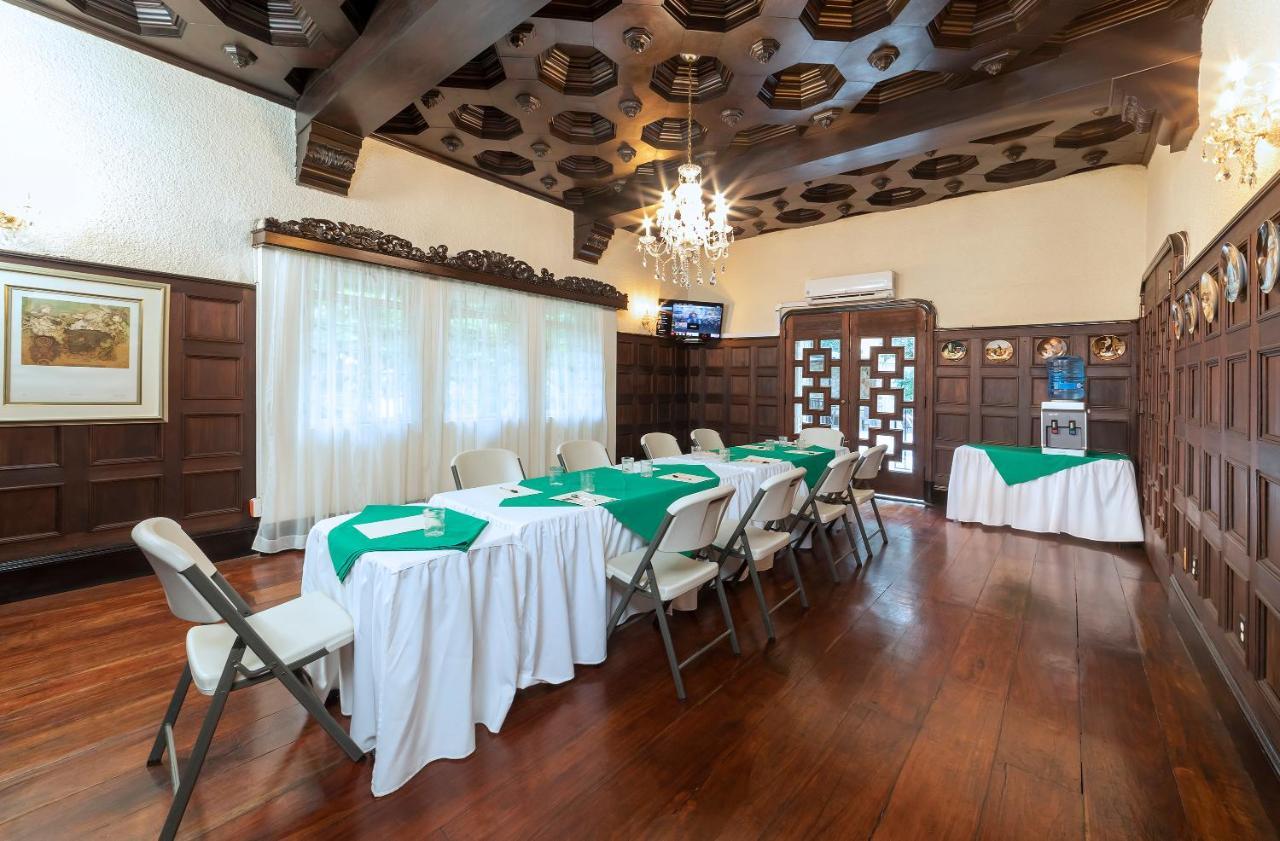 Stein Colonial Hotel 3*
