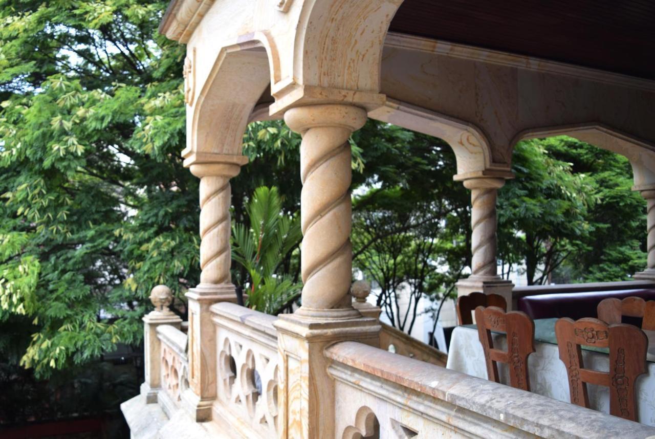 Stein Colonial Hotel 3*